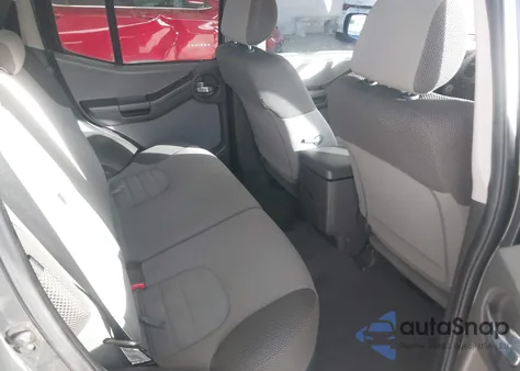 2006 Nissan Xterra S z USA, uszkodzony, nr VIN 5N1AN08UX6C542786